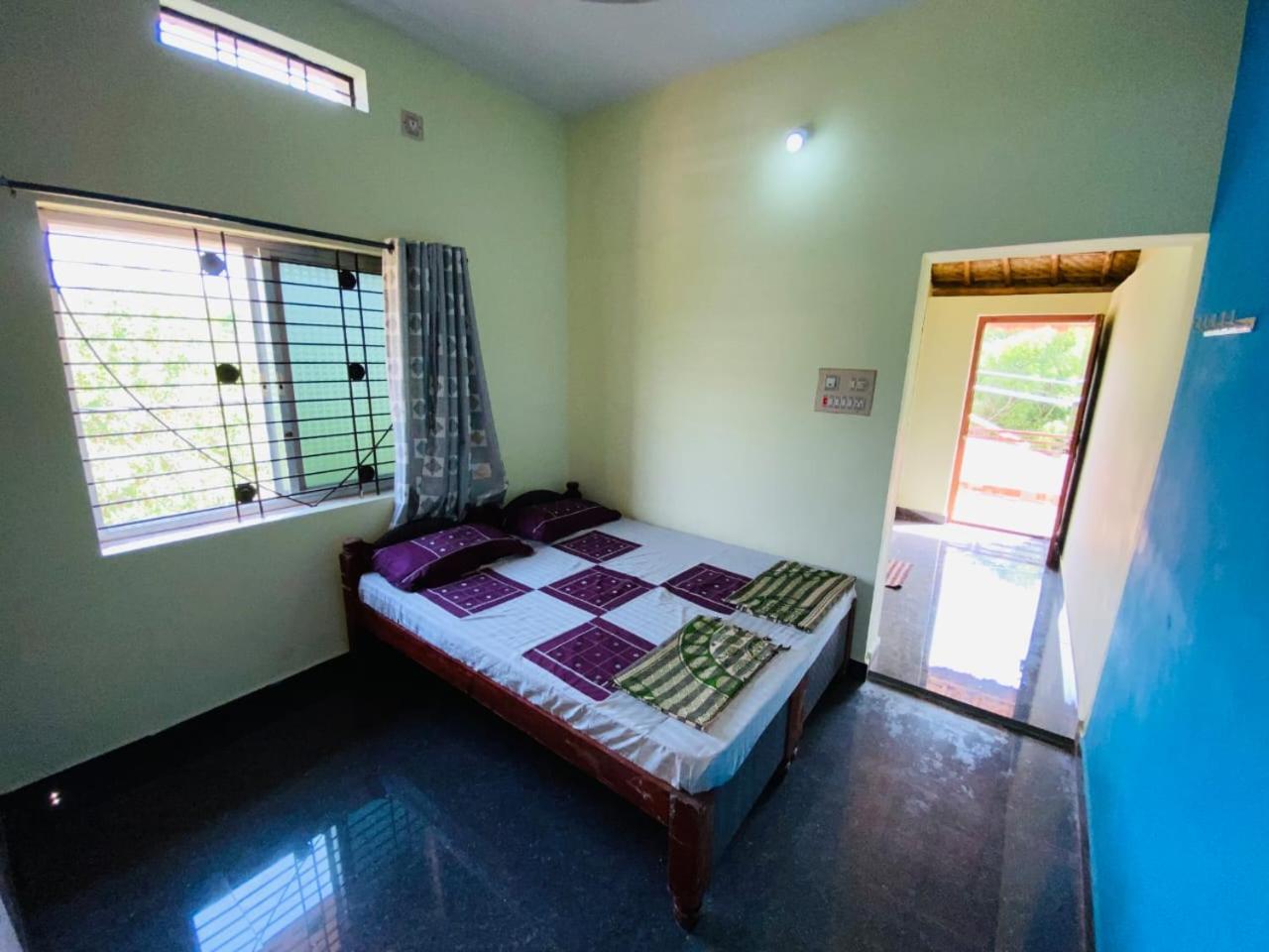 Prajwal Home Stay Hampi Pokoj fotografie
